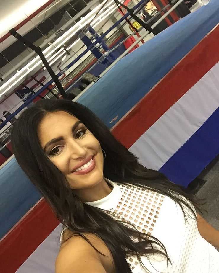 70+ Hot Pictures Of Molly Qerim Are So Damn Sexy That We Don’t Deserve Her 13