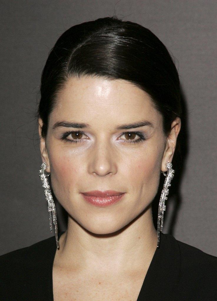 55 Hot Pictures Of Neve Campbell – Skyscraper Movie Actress 2