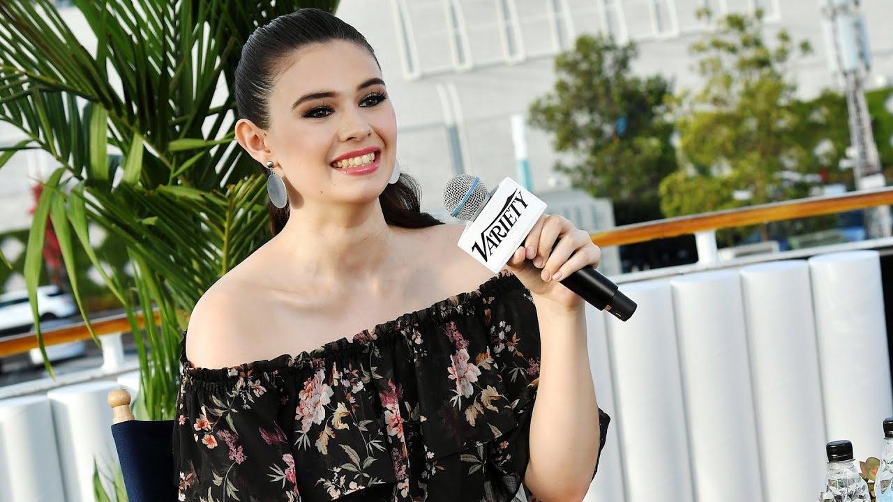 55 Hot Pictures Of Nicole Maines Which Will Make You Fall For Her 15