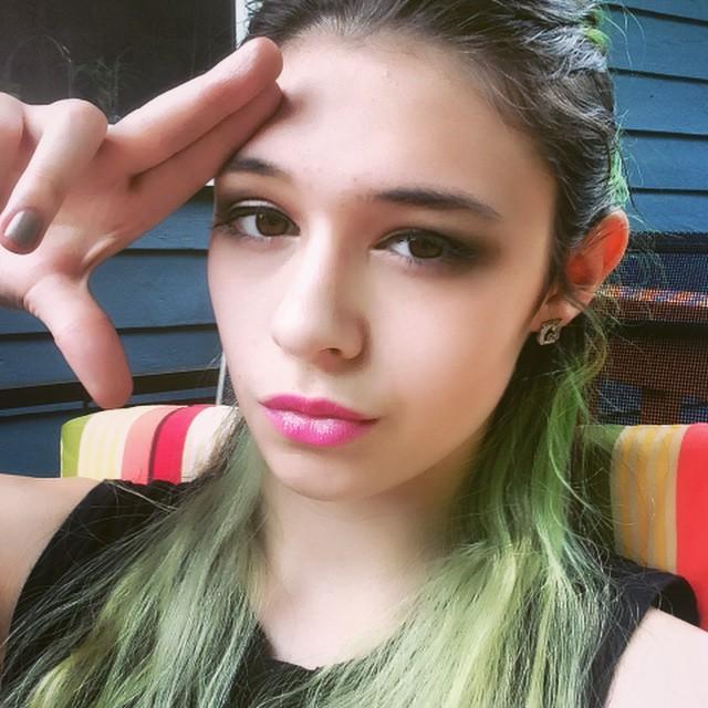 55 Hot Pictures Of Nicole Maines Which Will Make You Fall For Her 18