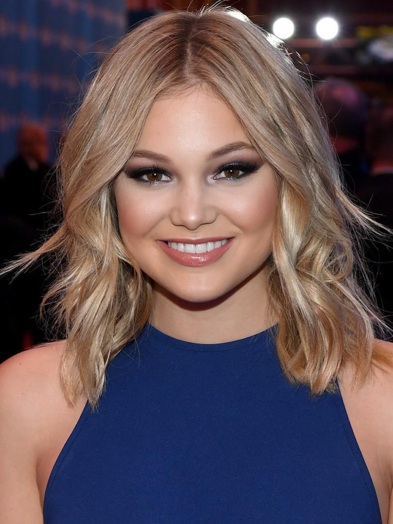 70+ Hot Pictures Of Olivia Holt – Dagger Actress In Cloak And Dagger TV Series 26