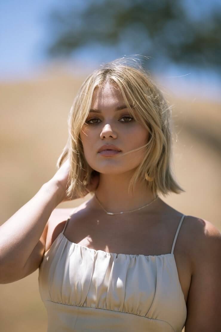 70+ Hot Pictures Of Olivia Holt – Dagger Actress In Cloak And Dagger TV Series 15
