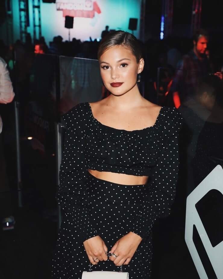 70+ Hot Pictures Of Olivia Holt – Dagger Actress In Cloak And Dagger TV Series 14