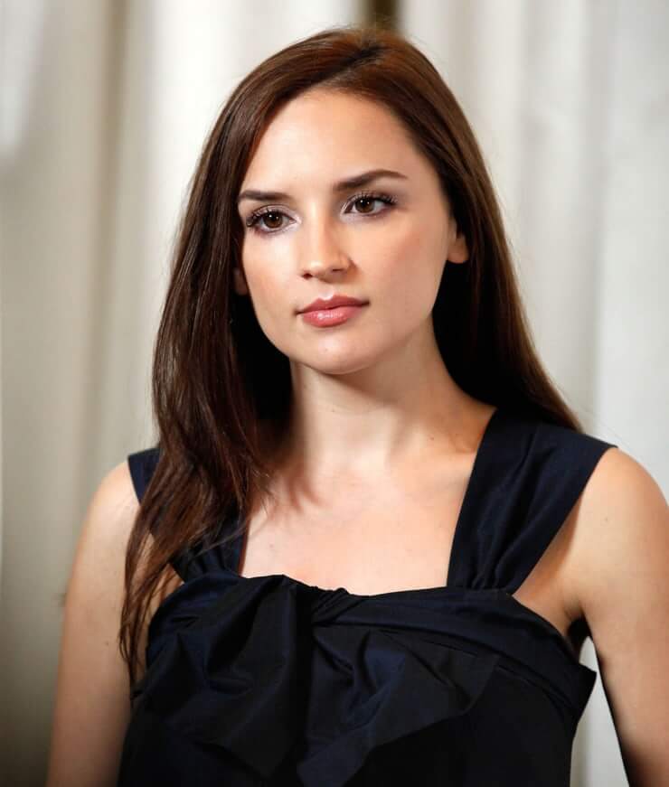 61 Sexy Rachael Leigh Cook Boobs Pictures Are Sure To Leave You Baffled 20