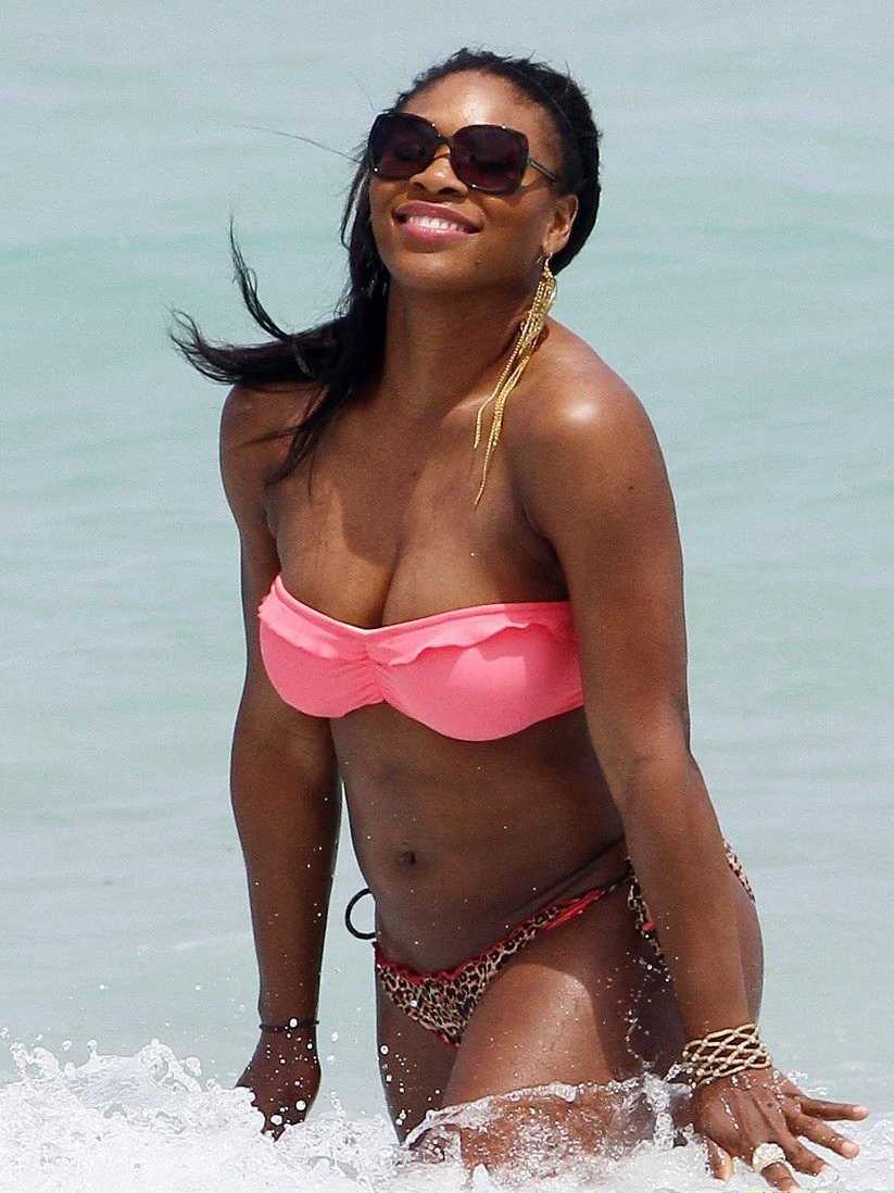 70+ Hot Pictures of Serena Williams Will Drive You Nuts for Her Sexy Body 10