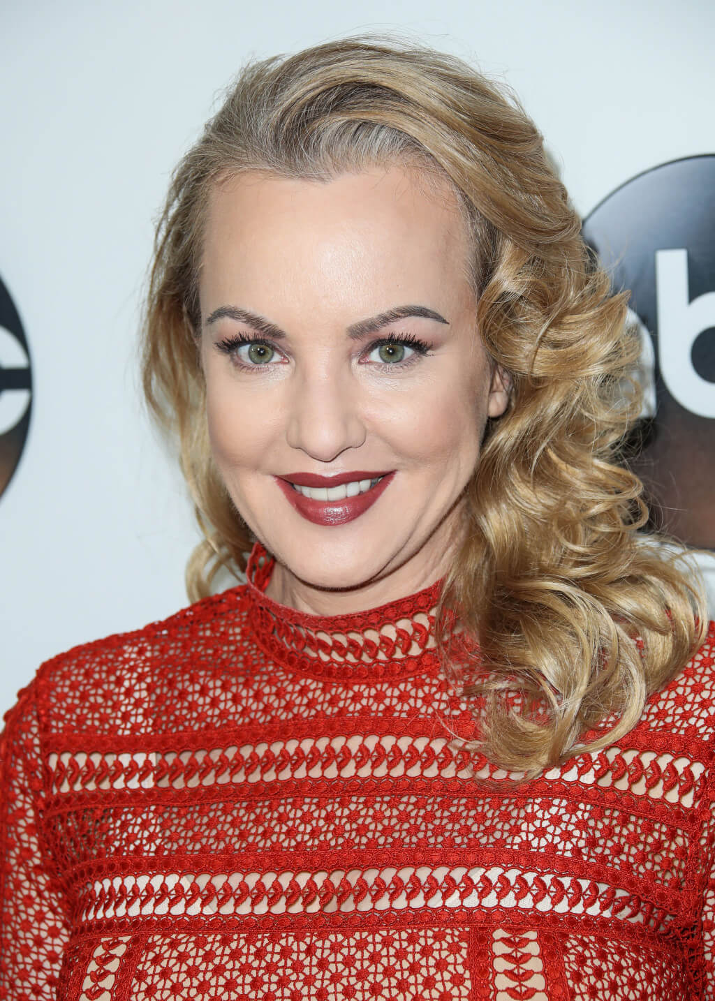 55 Hot And Sexy Pictures Of Wendi McLendon-Covey Is Going To Make Your Day A Win 298
