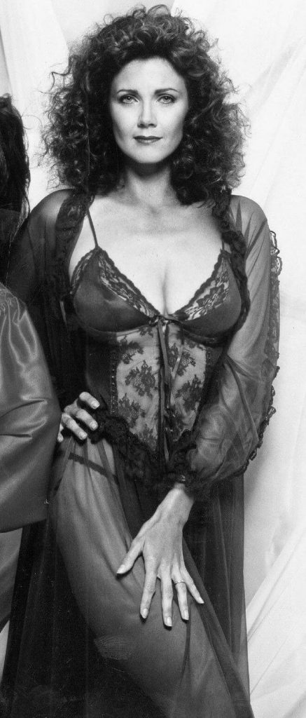 46 Sexy and Hot Lynda Carter Pictures – Bikini, Ass, Boobs 13