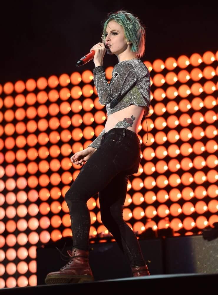 48 Sexy and Hot Hayley Williams Pictures – Bikini, Ass, Boobs 15