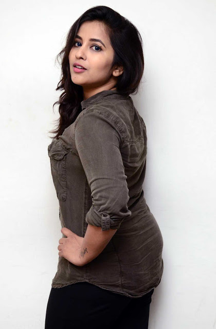 Telugu Actress Komali Lates Image Gallery 4