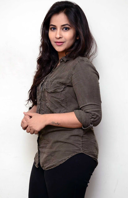 Telugu Actress Komali Lates Image Gallery 5