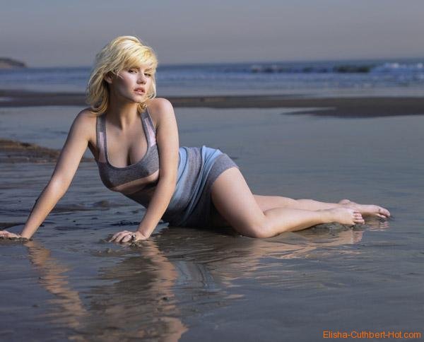 60 Sexy and Hot Elisha Cuthbert Pictures – Bikini, Ass, Boobs 87