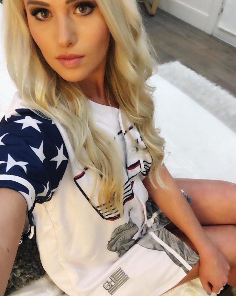 50 Sexy and Hot Tomi Lahren Pictures – Bikini, Ass, Boobs 38