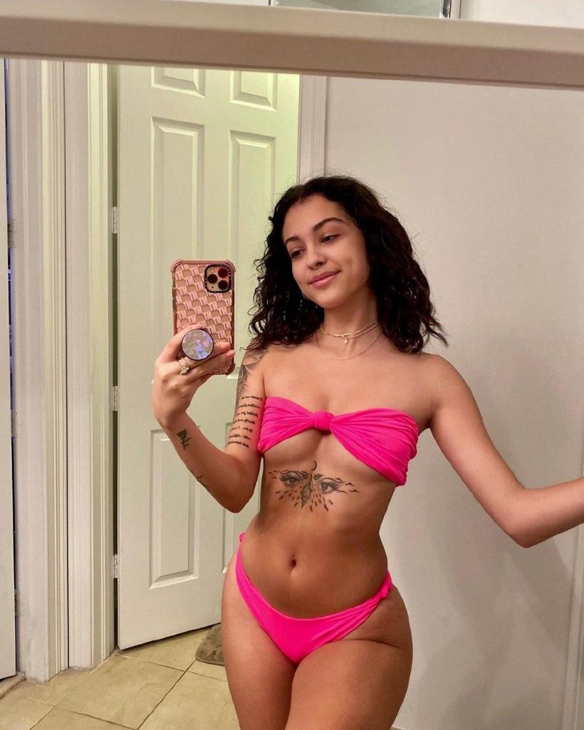 46 Sexy and Hot Malu Trevejo Pictures – Bikini, Ass, Boobs 195
