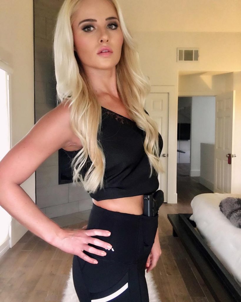 50 Sexy and Hot Tomi Lahren Pictures – Bikini, Ass, Boobs 5