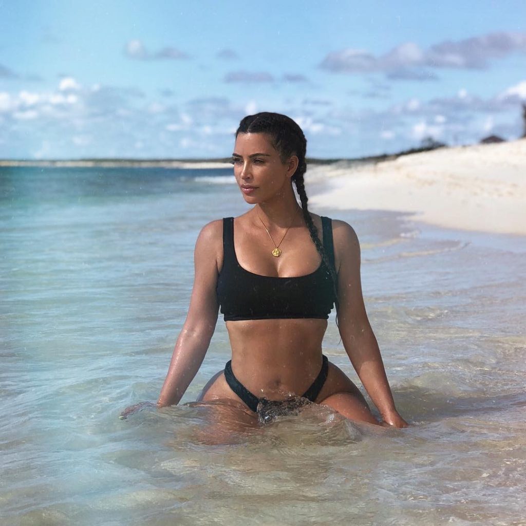 60 Sexy and Hot Kim Kardashian Nude Pictures – Bikini, Ass, Boobs 9