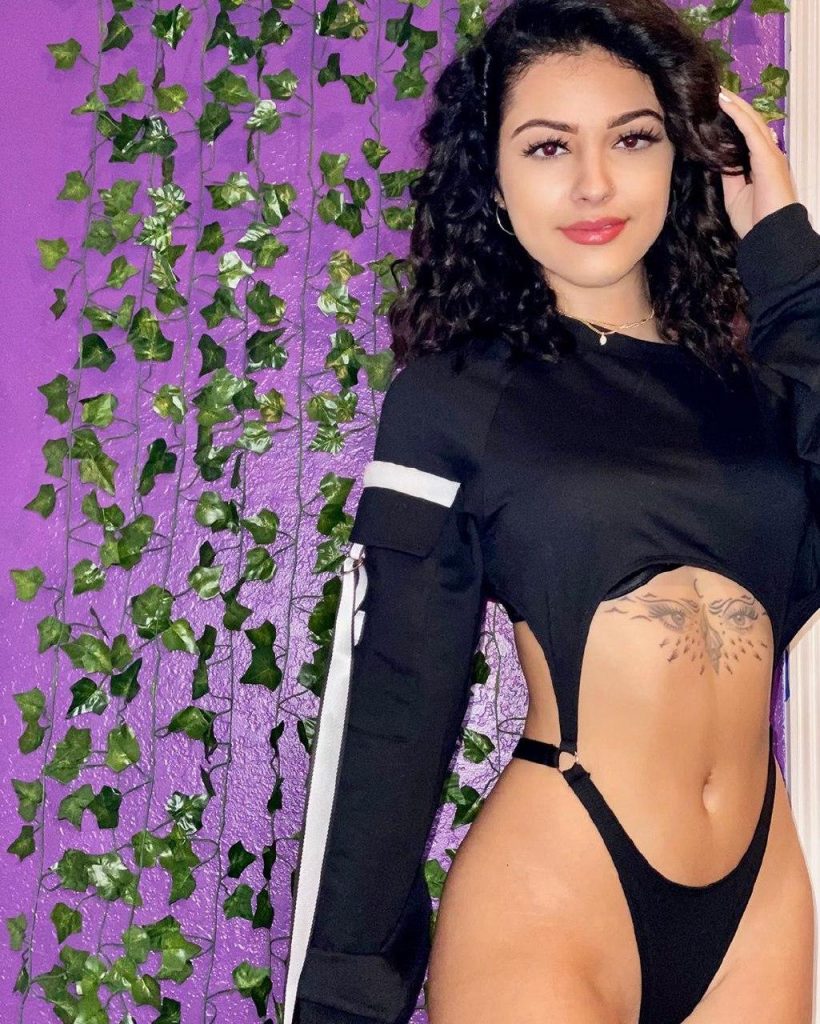 46 Sexy and Hot Malu Trevejo Pictures – Bikini, Ass, Boobs 197