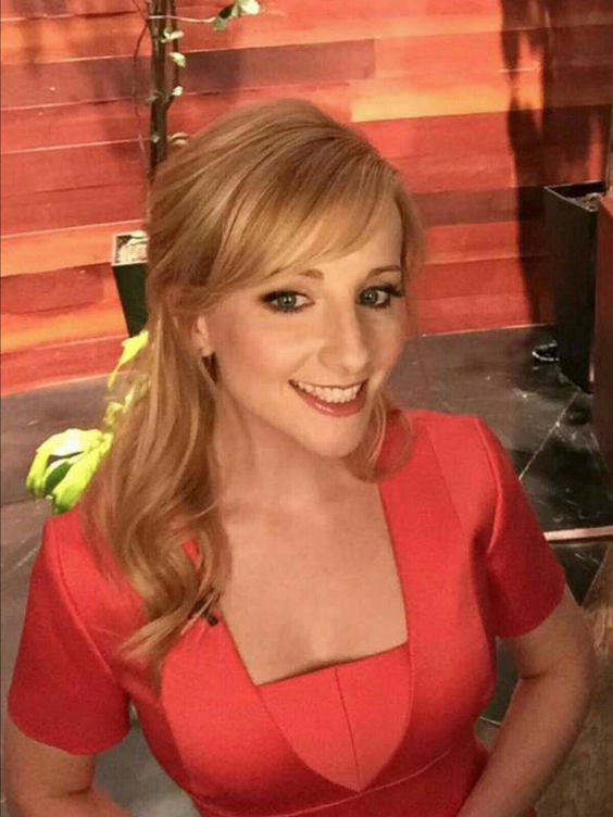 Melissa Rauch Hot in Red