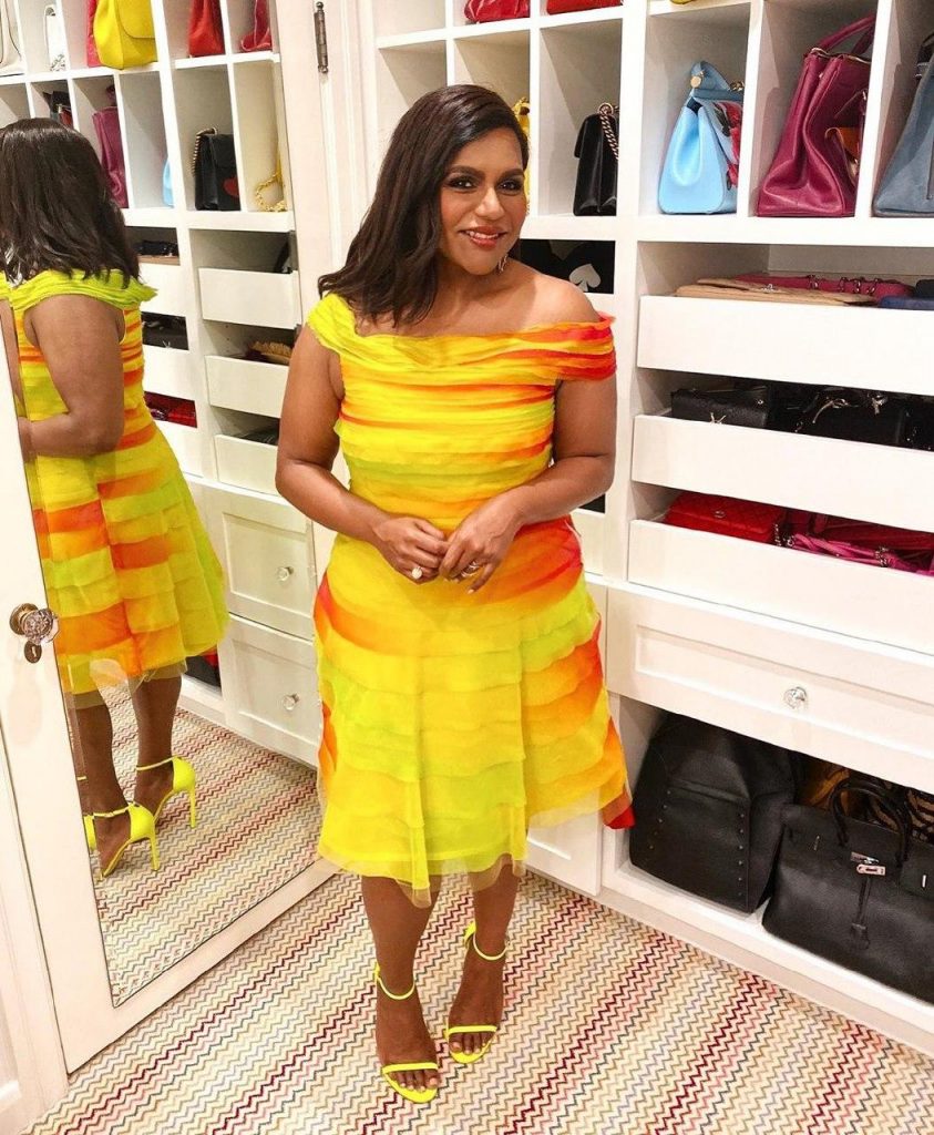 49 Sexy and Hot Mindy Kaling Pictures – Bikini, Ass, Boobs 37