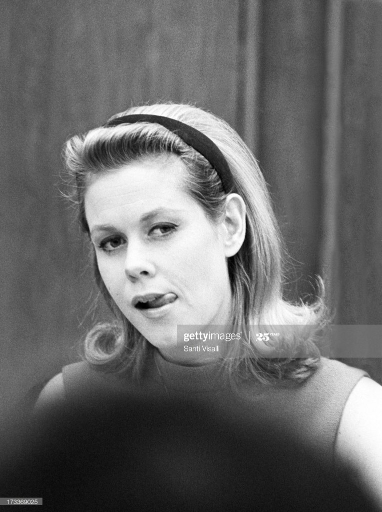 45 Sexy and Hot Elizabeth Montgomery Pictures – Bikini, Ass, Boobs 39