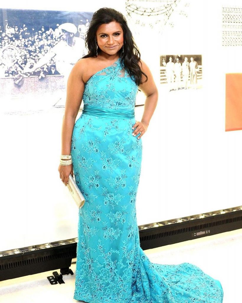 49 Sexy and Hot Mindy Kaling Pictures – Bikini, Ass, Boobs 39