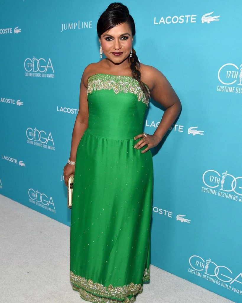 49 Sexy and Hot Mindy Kaling Pictures – Bikini, Ass, Boobs 40