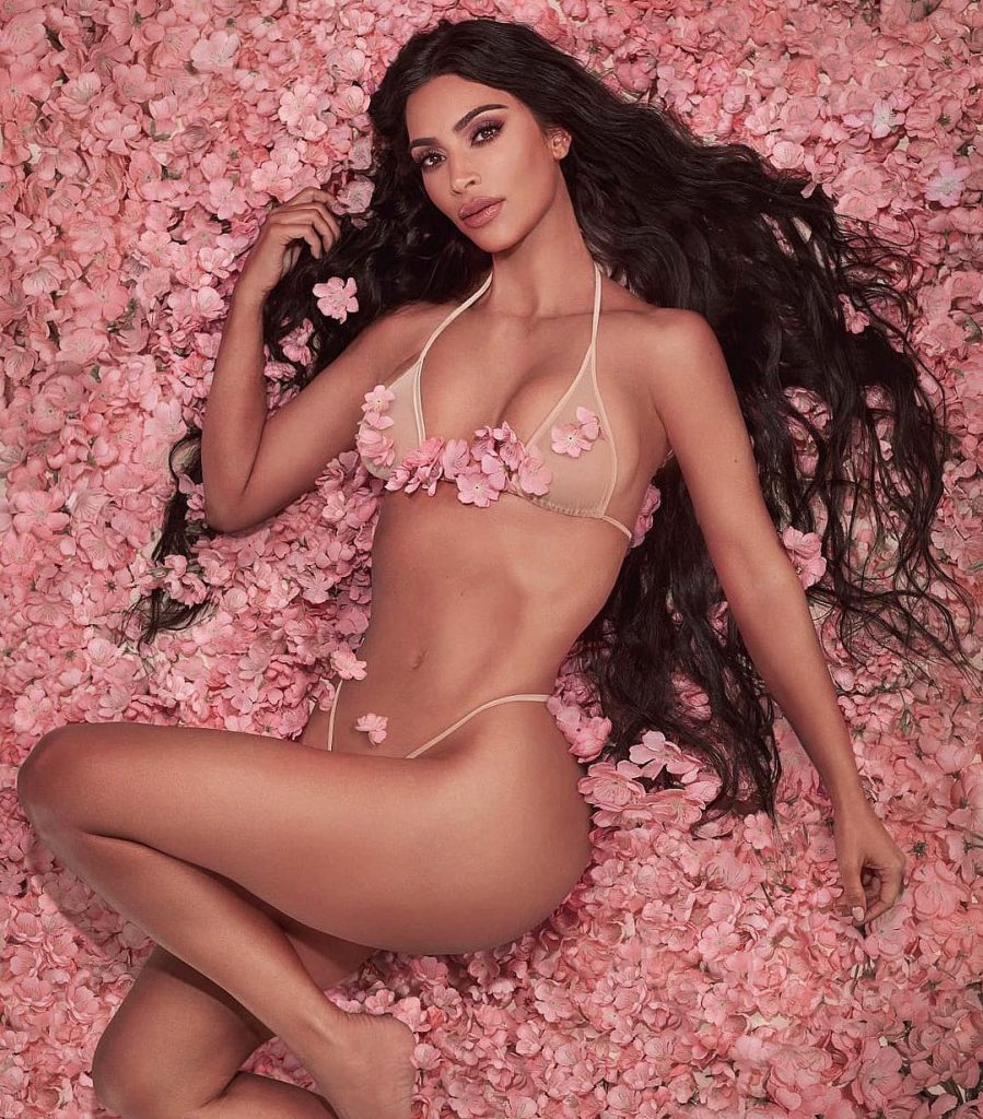 60 Sexy and Hot Kim Kardashian Nude Pictures – Bikini, Ass, Boobs 6