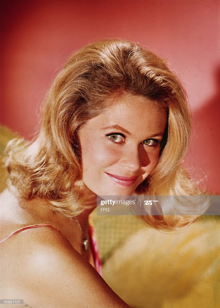 45 Sexy and Hot Elizabeth Montgomery Pictures – Bikini, Ass, Boobs 294