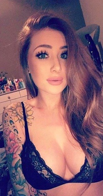 Tattoo’s Are So Sexy On A Girl (31 Photos) 22
