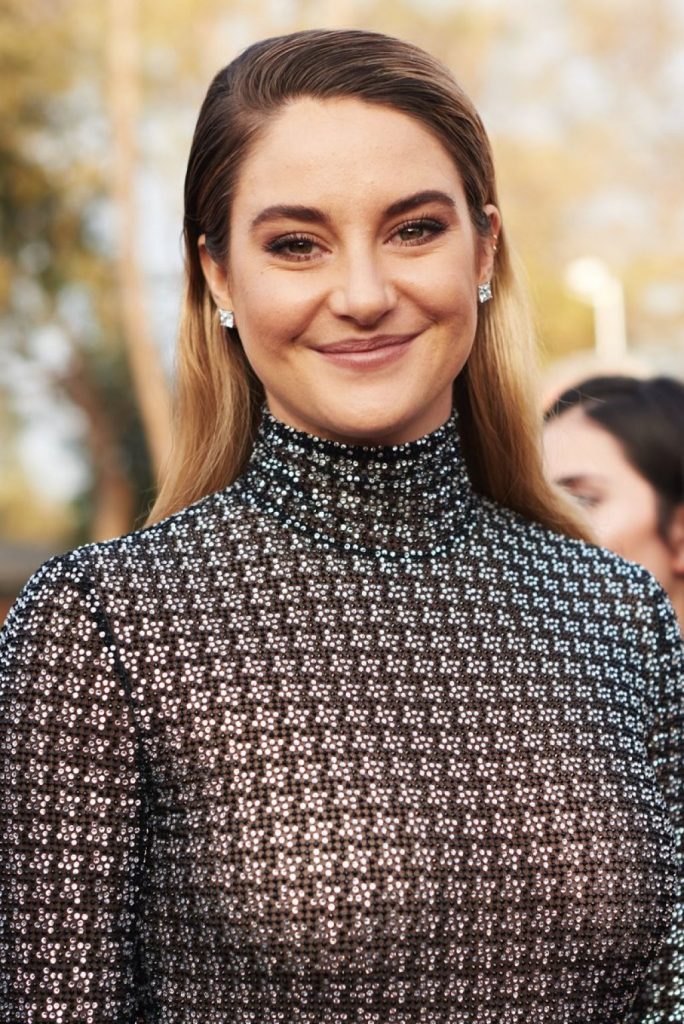 57 Sexy and Hot Shailene Woodley Pictures – Bikini, Ass, Boobs 364