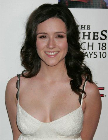 40 Sexy and Hot Shannon Woodward Pictures – Bikini, Ass, Boobs 8