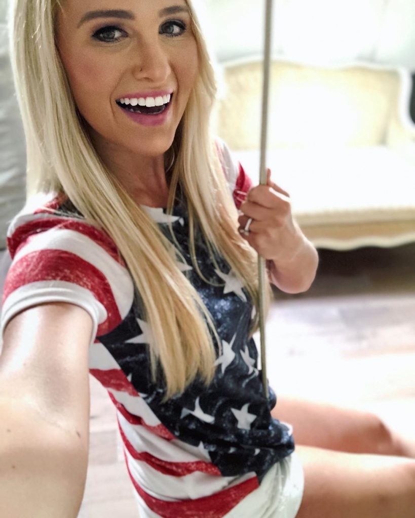 The post 50 Sexy and Hot Tomi Lahren Pictures - Bikini, Ass, Boobs appeared...