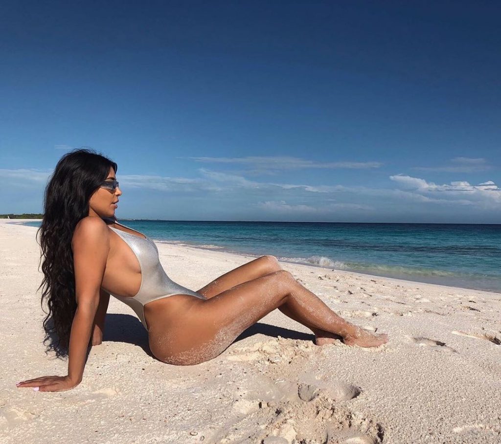 60 Sexy and Hot Kim Kardashian Nude Pictures – Bikini, Ass, Boobs 30