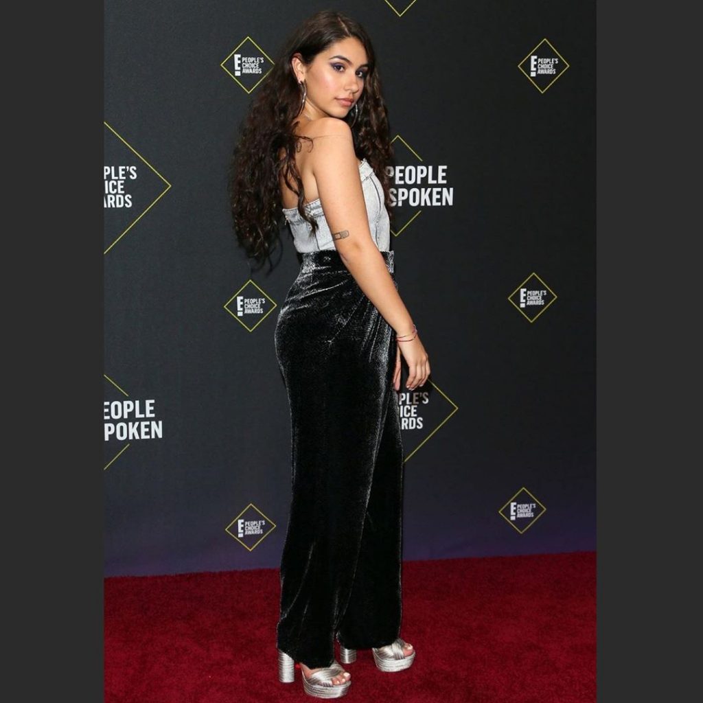 47 Sexy and Hot Alessia Cara Pictures – Bikini, Ass, Boobs 12