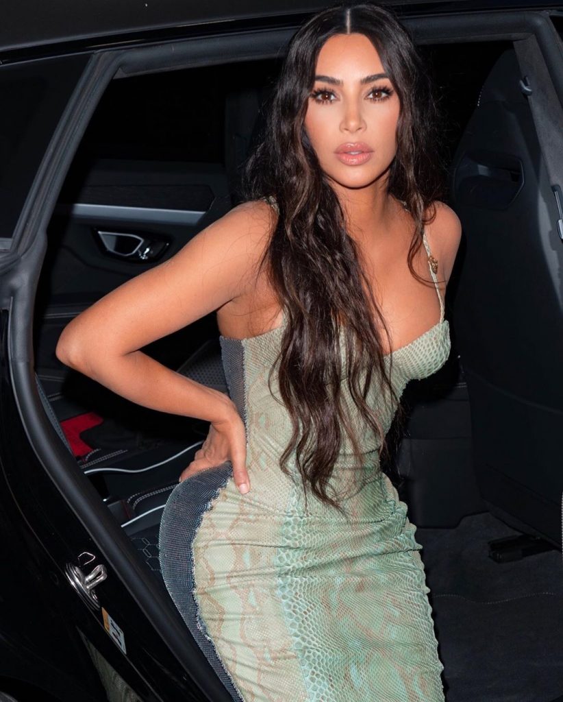 60 Sexy and Hot Kim Kardashian Nude Pictures – Bikini, Ass, Boobs 43