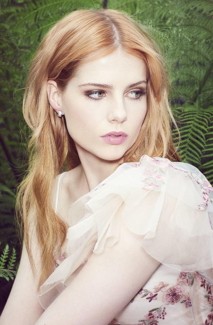 70+ Hot Pictures Of Lucy Boynton Which Will Make Your Day 17
