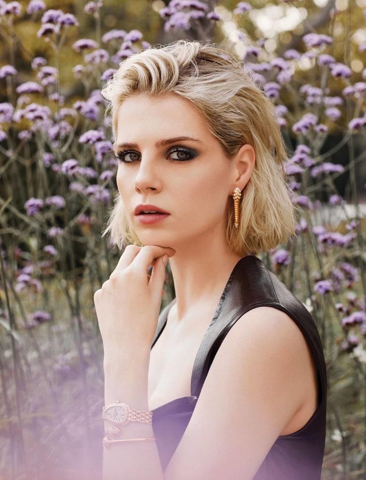70+ Hot Pictures Of Lucy Boynton Which Will Make Your Day 10