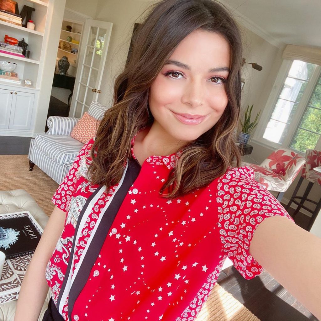 50 Sexy and Hot Miranda Cosgrove Pictures – Bikini, Ass, Boobs 143