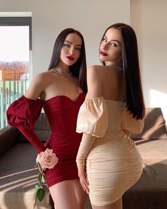 Double Trouble! 20 Hottest Twins To Follow On Instagram 6