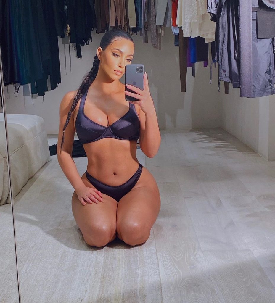 60 Sexy and Hot Kim Kardashian Nude Pictures – Bikini, Ass, Boobs 22