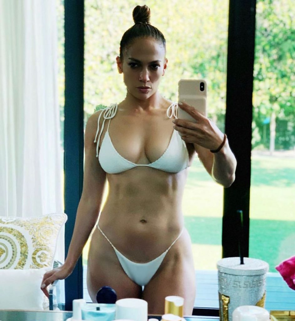 60 Sexy and Hot Jennifer Lopez Pictures – Bikini, Ass, Boobs 24