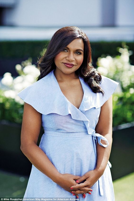 49 Sexy and Hot Mindy Kaling Pictures – Bikini, Ass, Boobs 9
