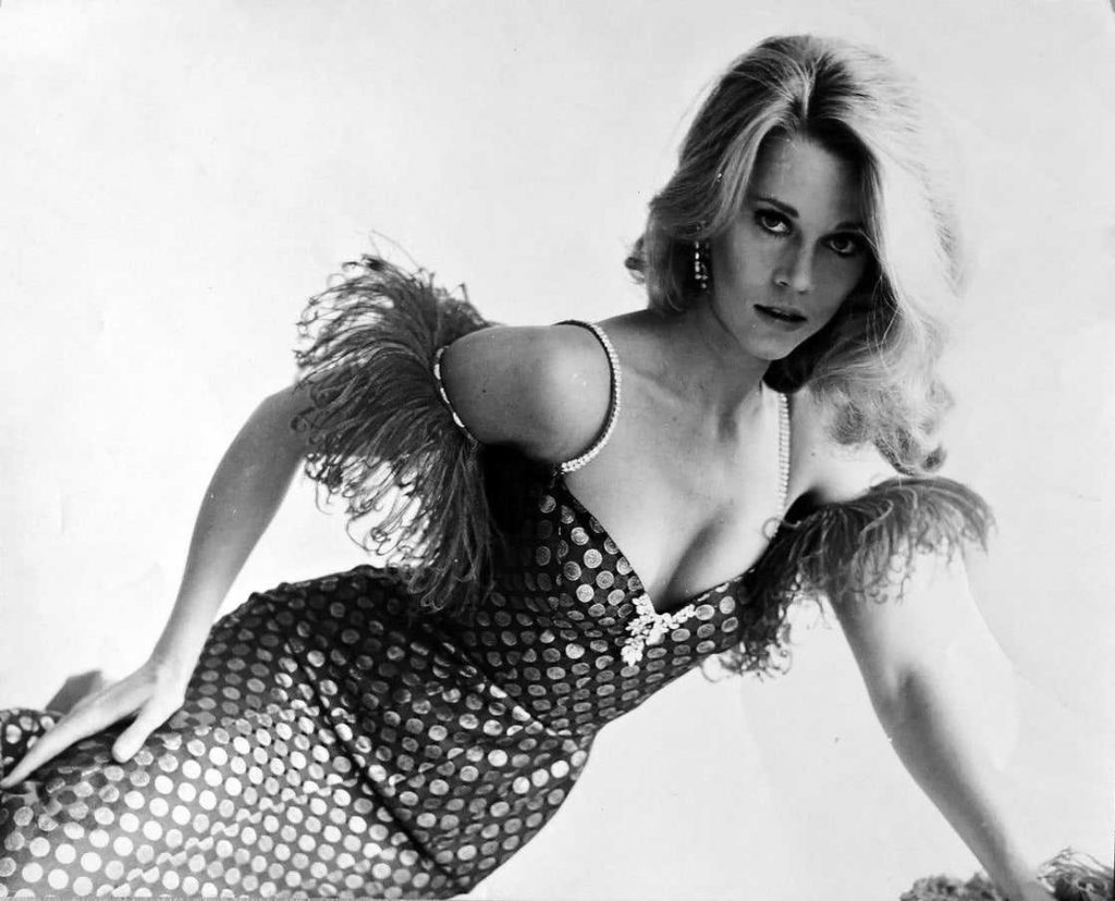 50 Sexy and Hot Jane Fonda Pictures – Bikini, Ass, Boobs 10