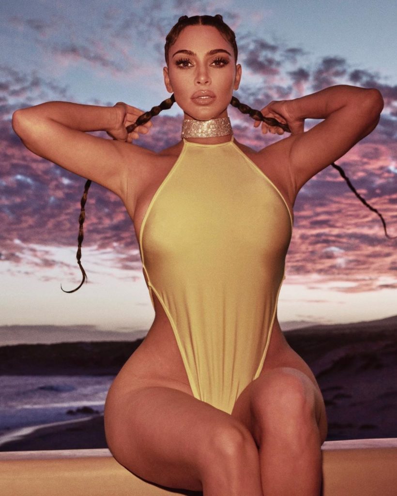 60 Sexy and Hot Kim Kardashian Nude Pictures – Bikini, Ass, Boobs 36