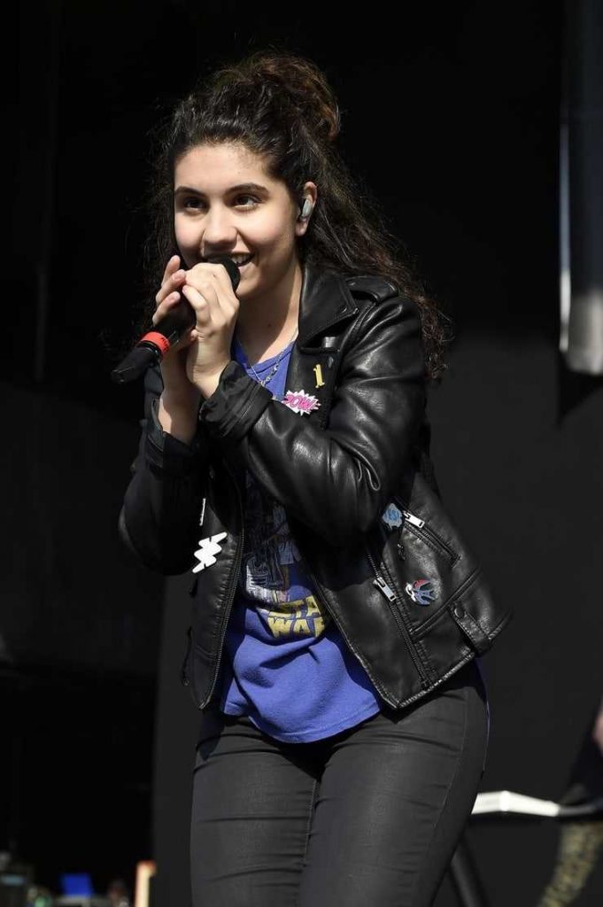 47 Sexy and Hot Alessia Cara Pictures - Bikini, Ass, Boobs.