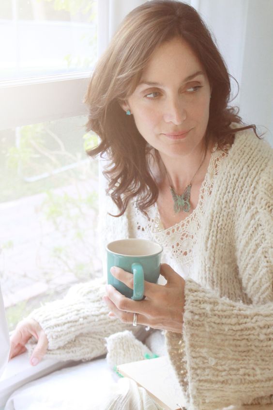 Carrie Anne Moss Taking Coffee