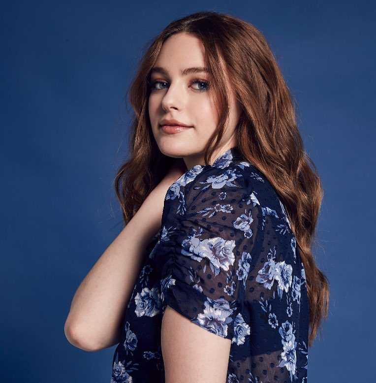 70+ Danielle Rose Russell Hot Pictures Will Drive You Nuts For Her 17