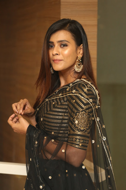 Telugu Actress Hebah Patel Latest Photos 5