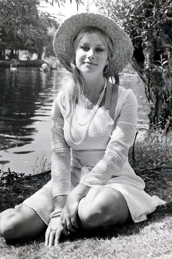 Helen Mirren Hot in hat
