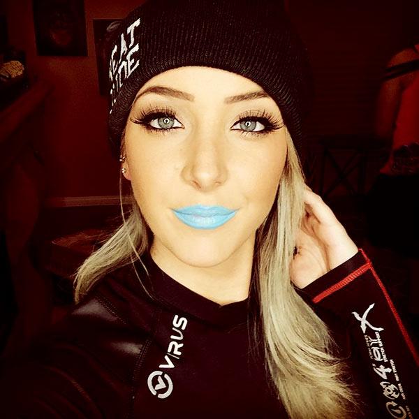 70+ Hot Pictures Of Jenna Marbles Prove She Is The Hottest Youtuber 72