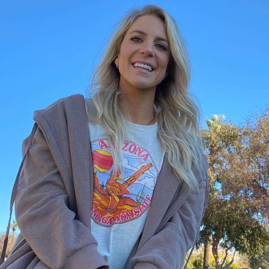 70+ Hot Pictures Of Julie Ertz Will Drive You Nuts For Her 18